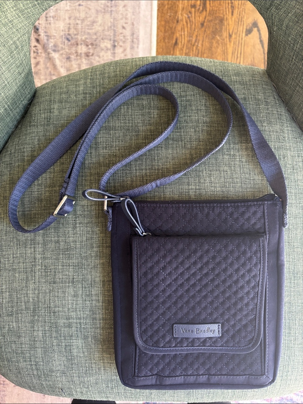 Vera Bradley Quilted Navy Crossbody small Messenger bag classic women’s purse